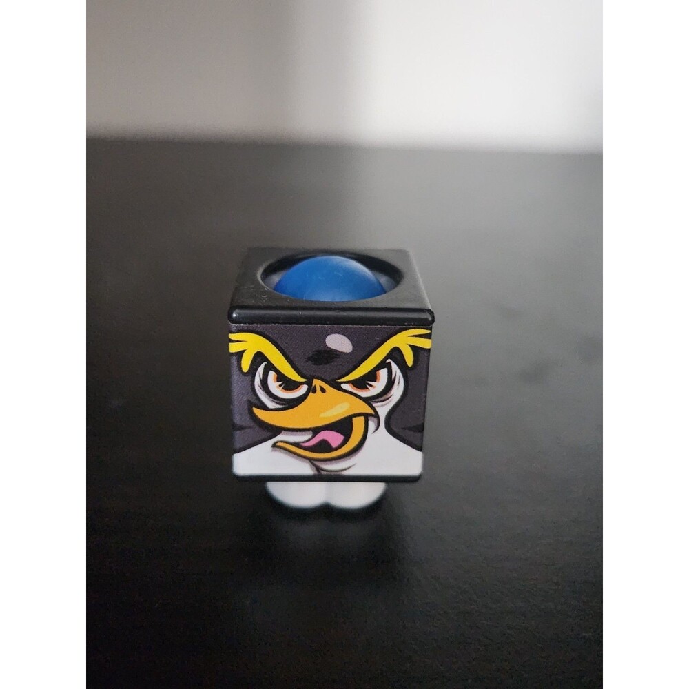 1x Angry Birds Cube Penguin Pig from the Sports Team collection